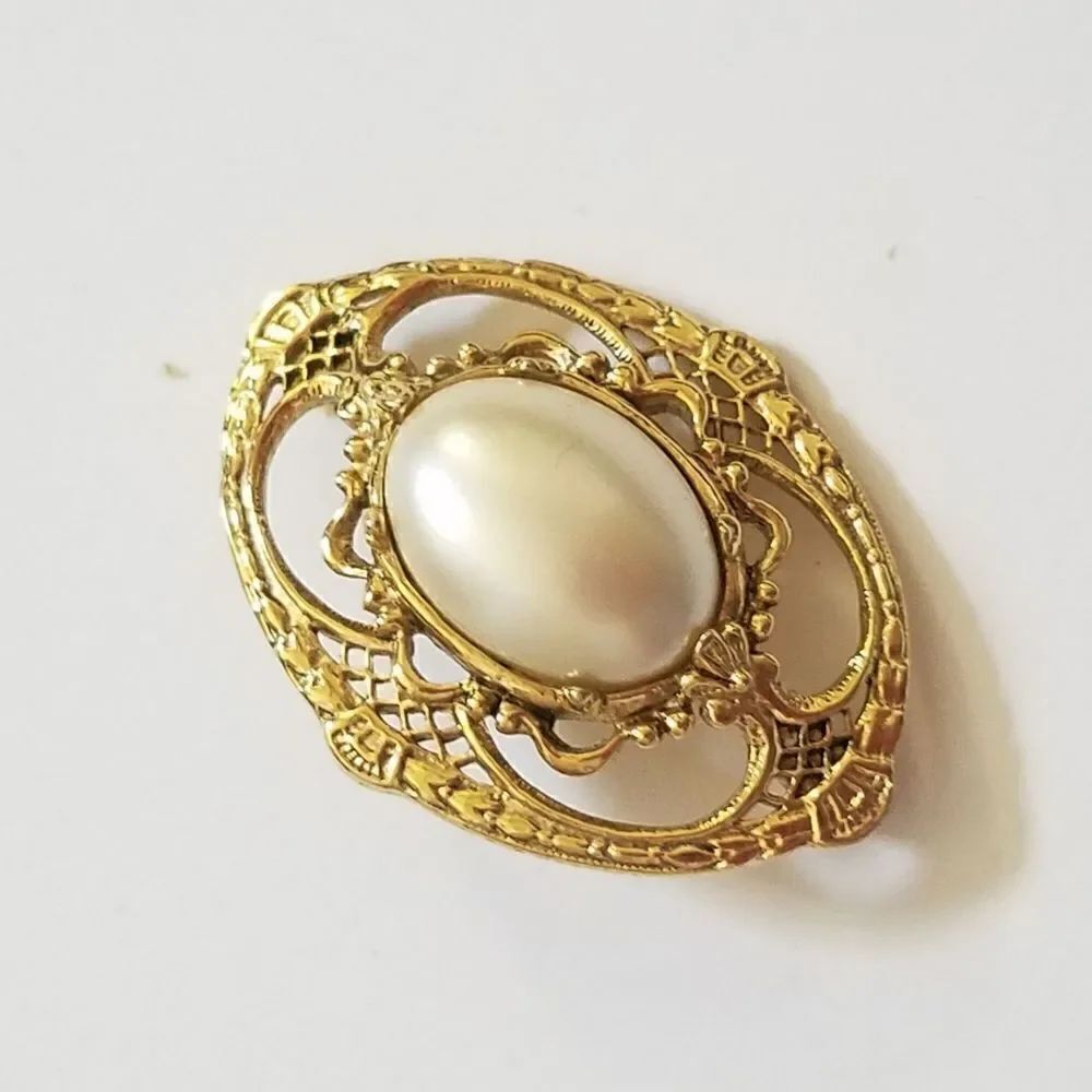 Vintage Gold with Pearl Brooch Bridgerton Victorian Style Pin